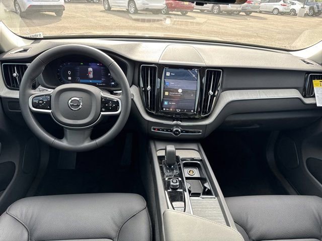 New 2025 Volvo XC60 B5 Plus w/ Climate Package PRO image 23