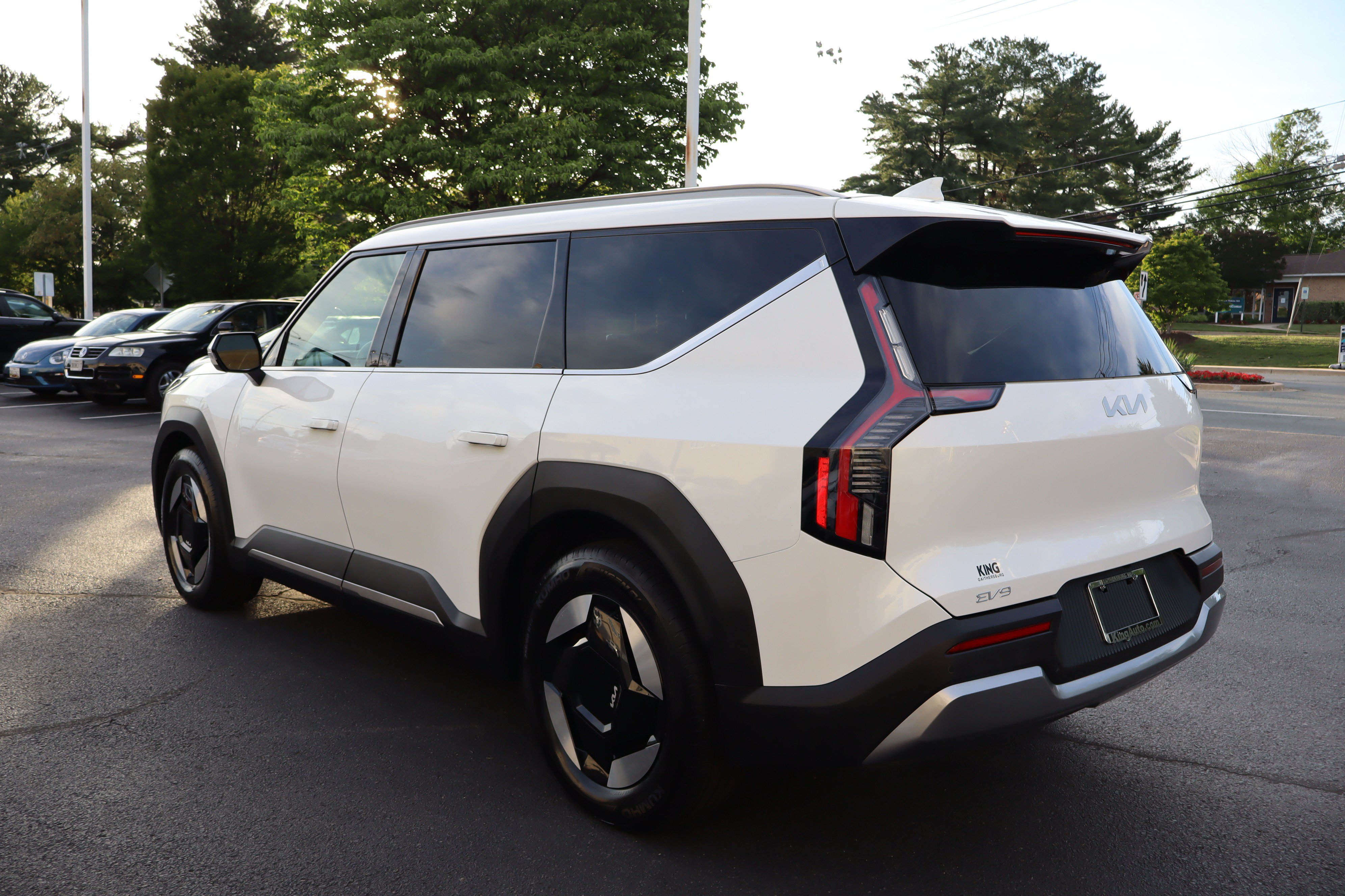 Certified 2024 Kia EV9 Wind AWD/4WD image 6