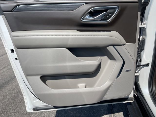 Used 2021 GMC Yukon XL SLT w/ SLT Luxury Plus Package image 17