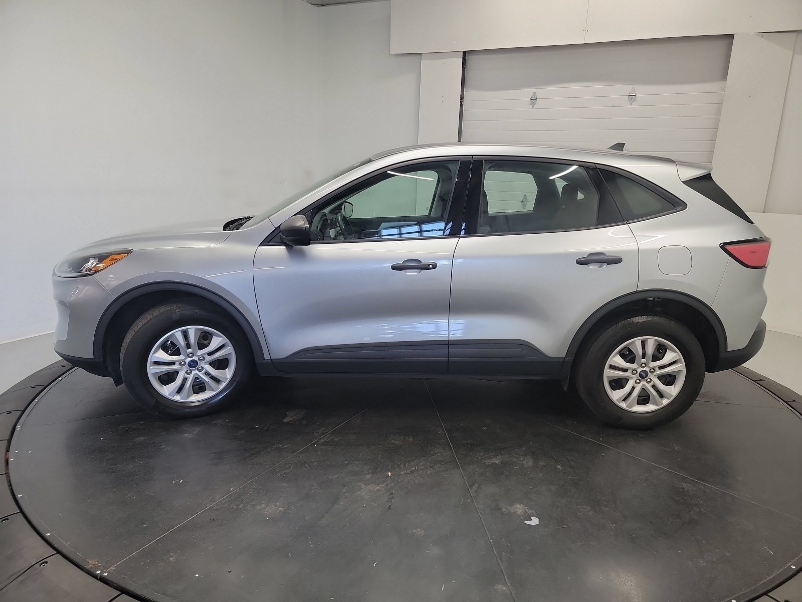 Used 2022 Ford Escape S AWD/4WD image 4