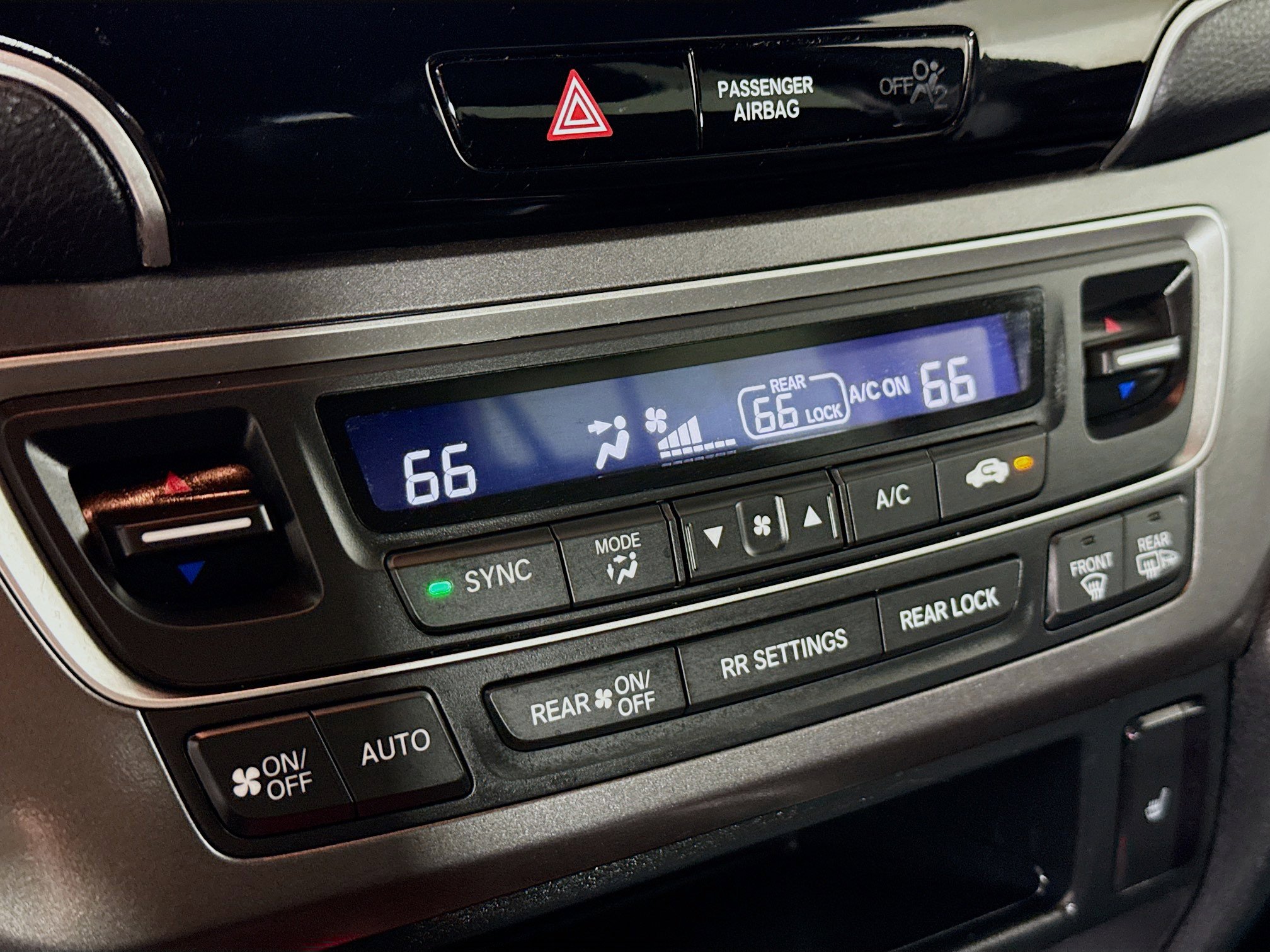 Certified 2022 Honda Pilot Sport image 17