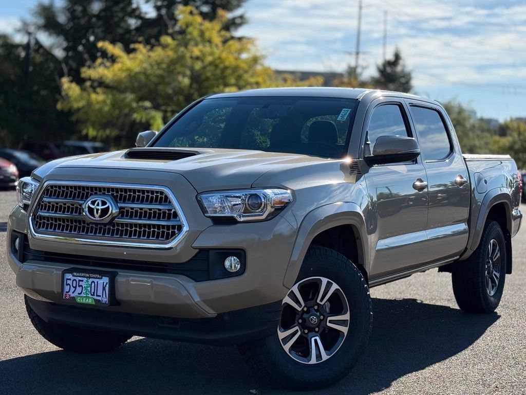 Used 2016 Toyota Tacoma TRD Sport w/ Towing Package RWD image 1