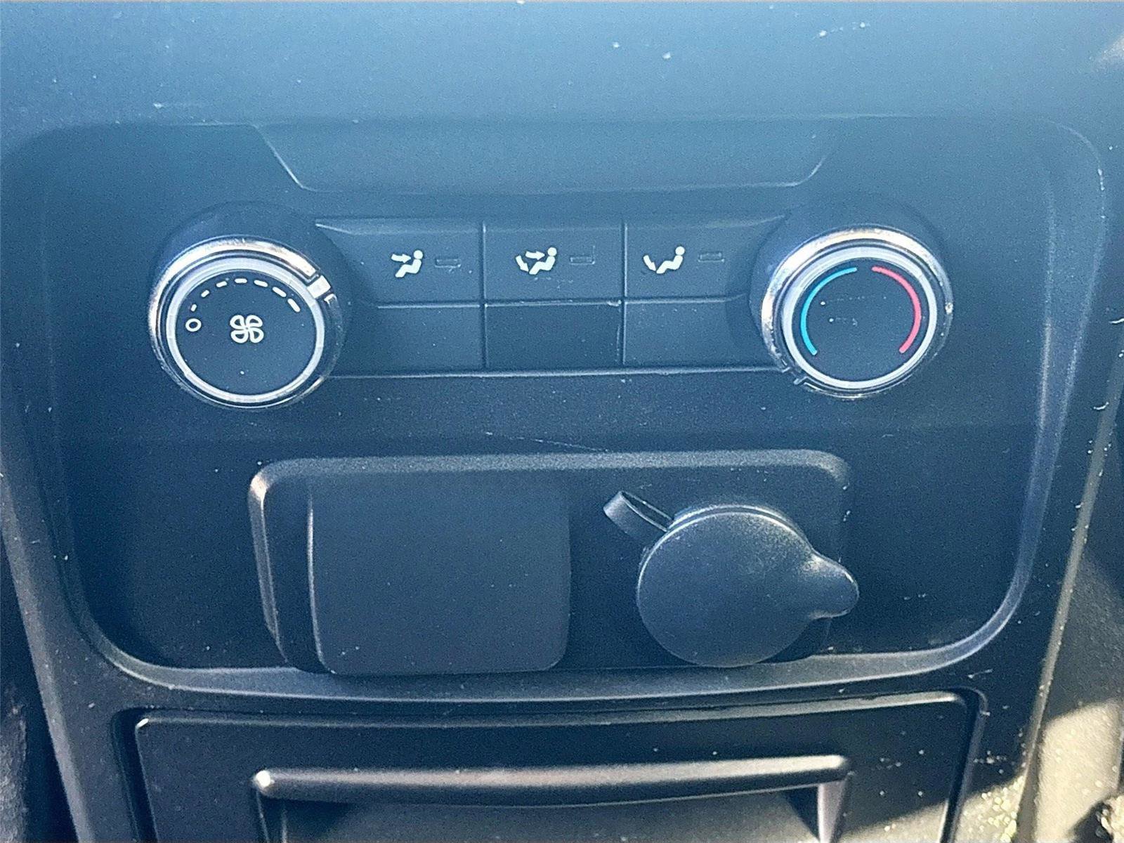 Used 2017 Ford Flex SEL FWD image 27