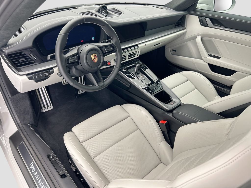 Used 2026 Porsche 911 Carrera image 9