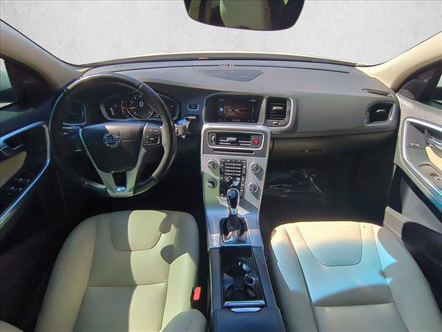Used 2018 Volvo S60 T5 Inscription image 20