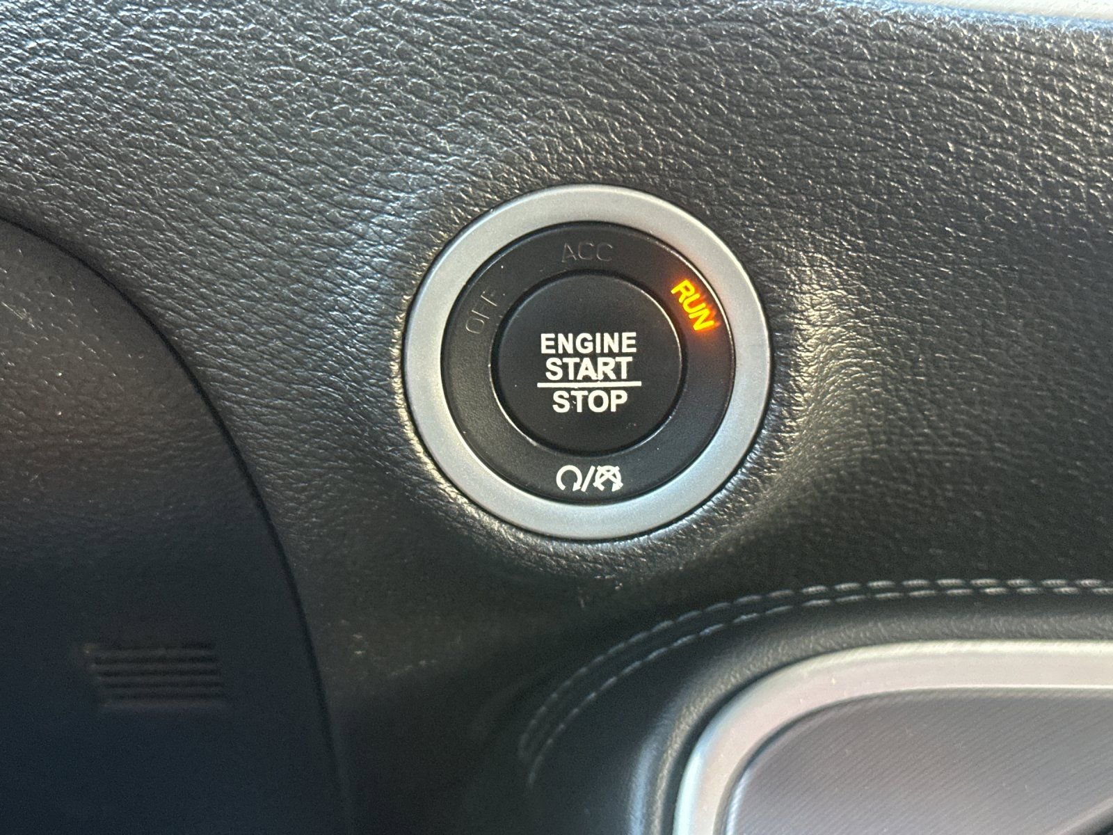 Used 2021 Dodge Challenger SXT RWD image 21