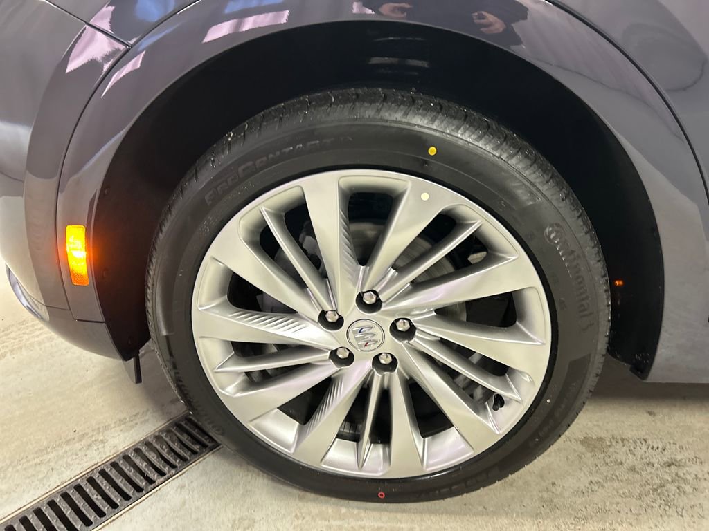 New 2026 Buick Envision Avenir image 9