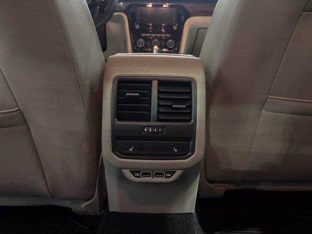 Used 2020 Volkswagen Passat 2.0T SEL image 23