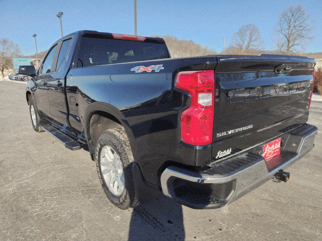 Used 2022 Chevrolet Silverado 1500 LT w/ Protection Package image 4