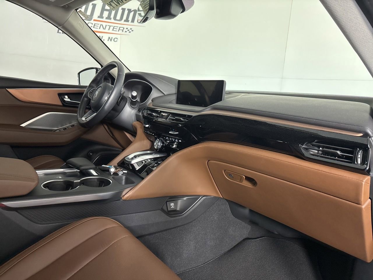 Used 2024 Acura MDX FWD w/ Technology Package image 28