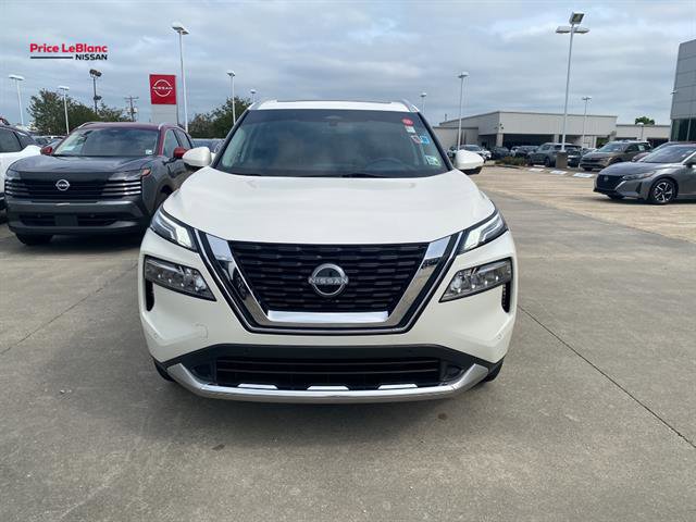 Used 2023 Nissan Rogue Platinum w/ Platinum Premium Package FWD image 2