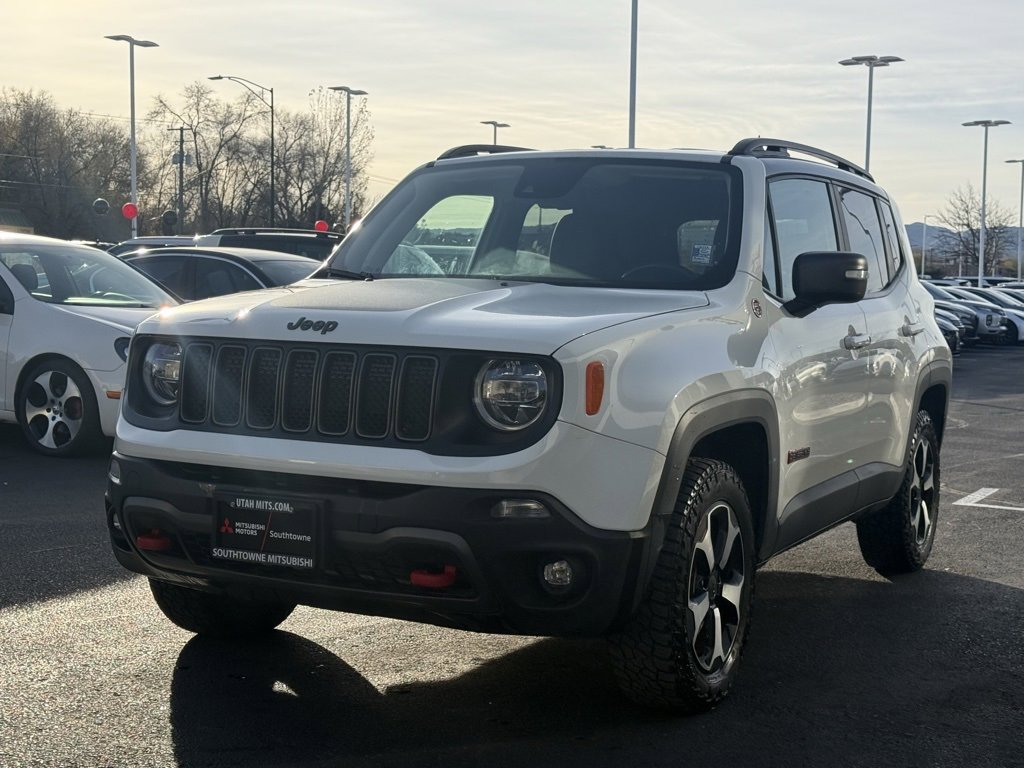 Used 2021 Jeep Renegade Trailhawk w/ Luxury Group III image 3