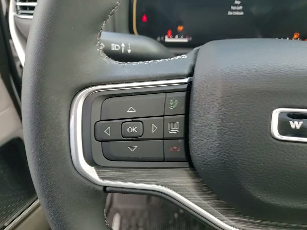 Certified 2024 Jeep Wagoneer Series III w/ Premium Group I image 31