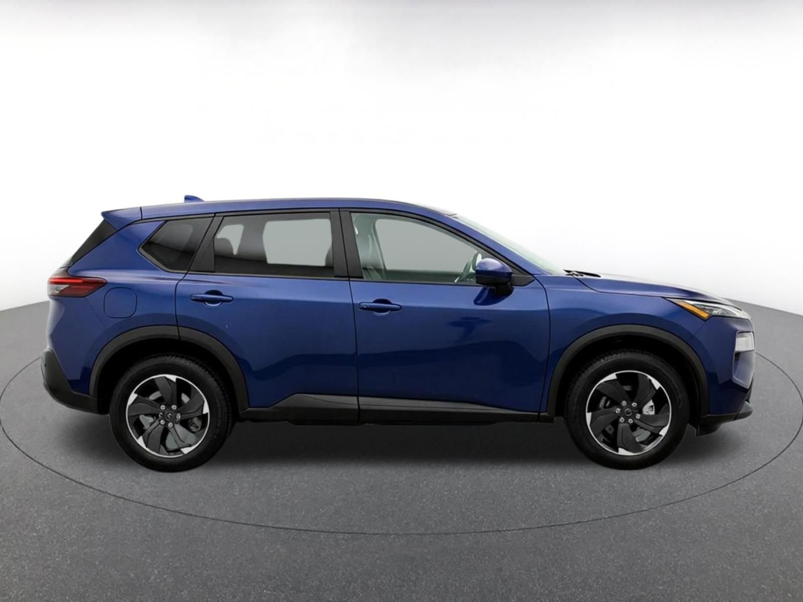 Used 2025 Nissan Rogue SV FWD image 14