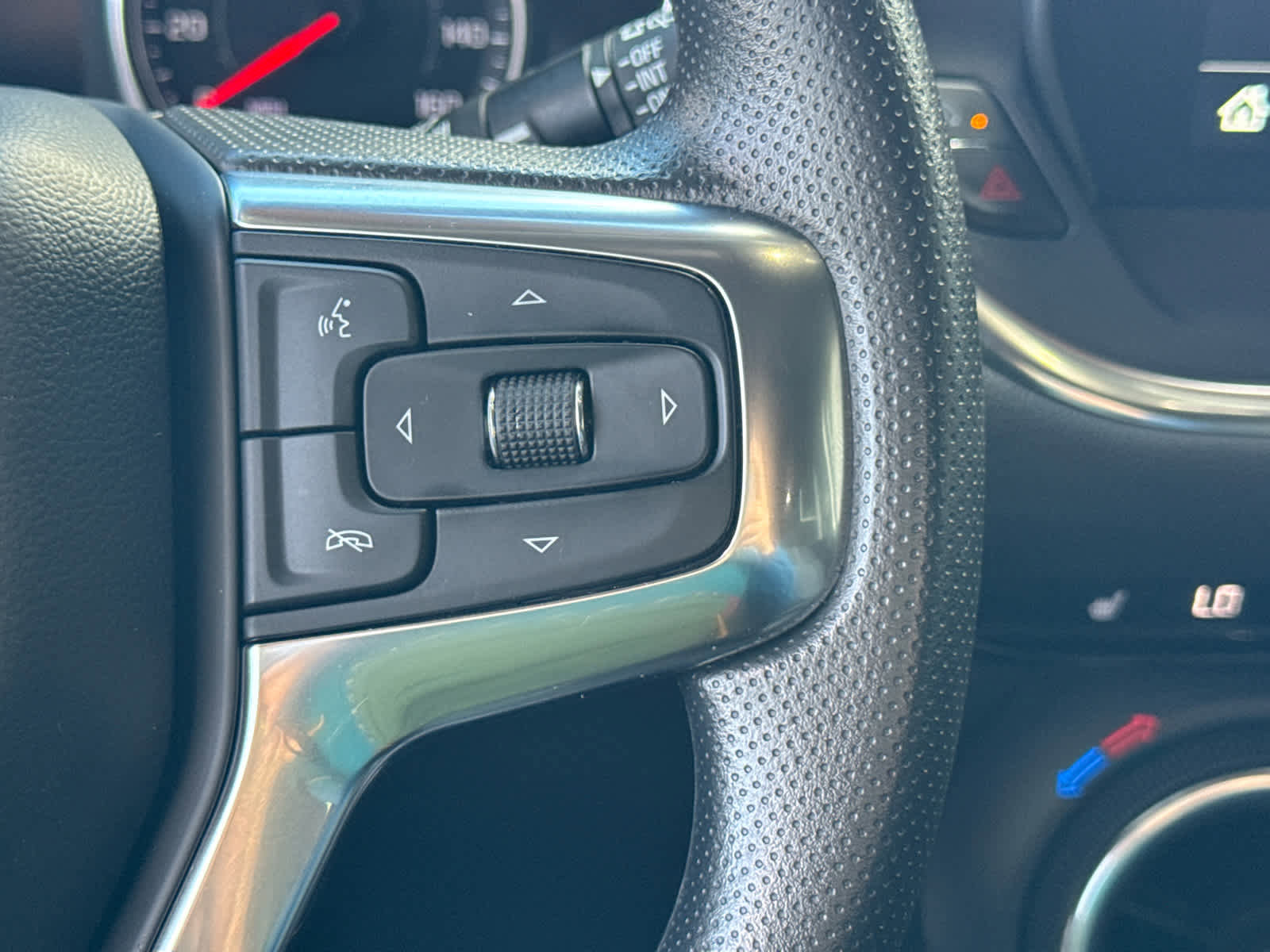 Certified 2025 Chevrolet Blazer LT image 14