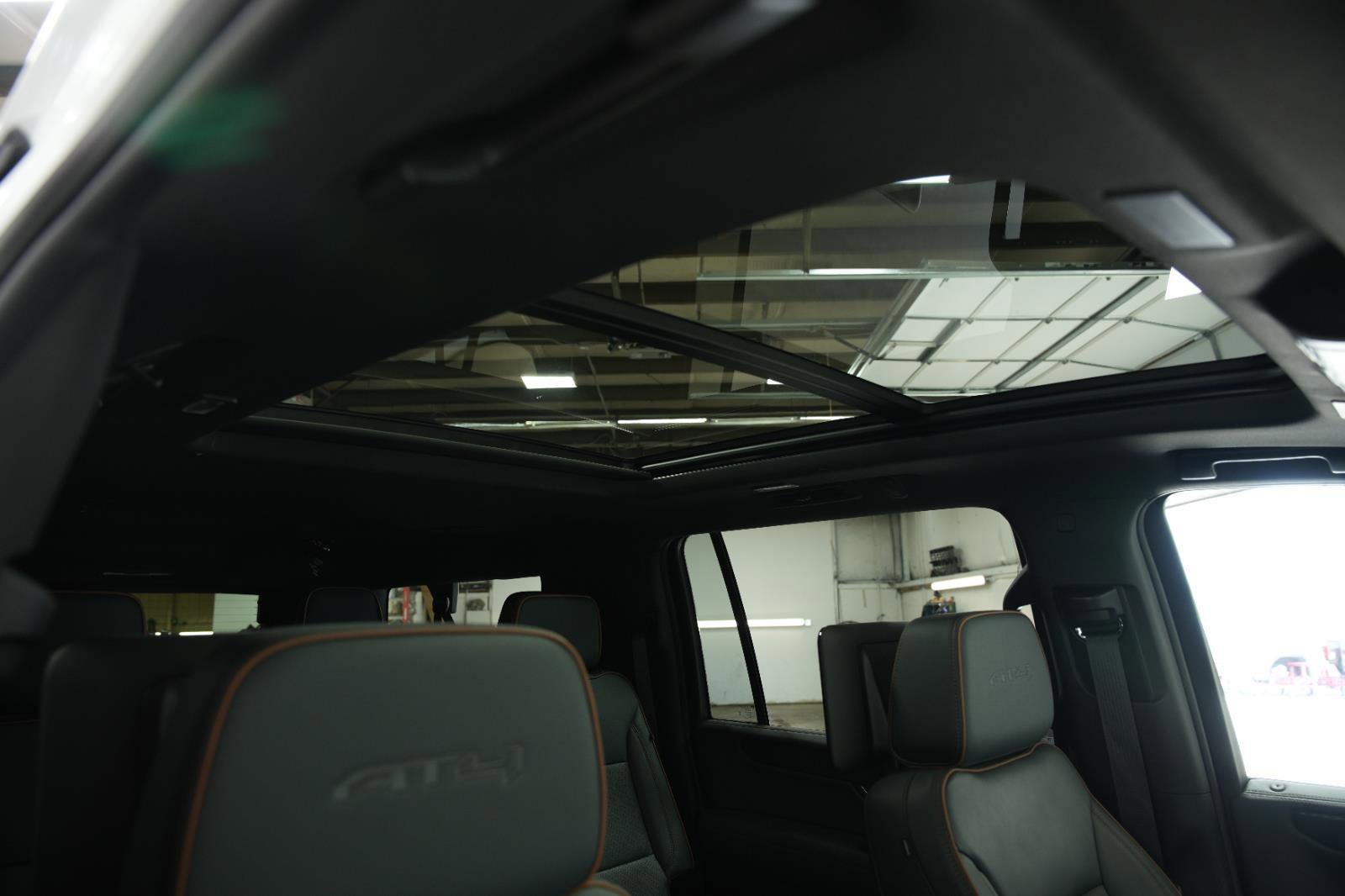 New 2026 GMC Yukon XL AT4 w/ AT4 Premium Plus Package AWD/4WD image 22