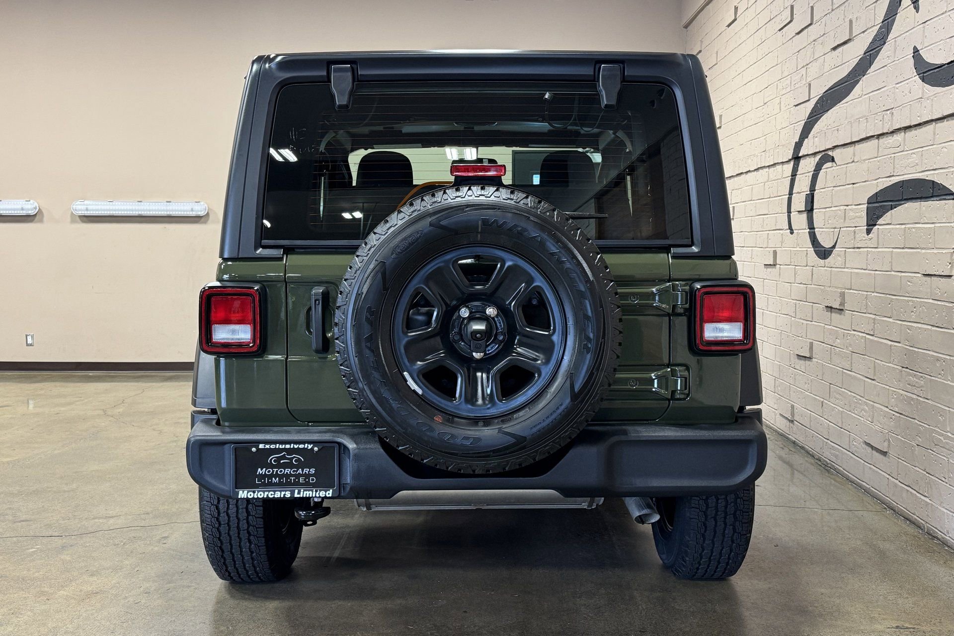 Used 2021 Jeep Wrangler Sport image 5