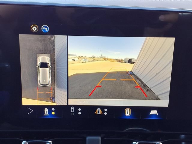 New 2026 Chevrolet Equinox LT w/ Convenience Package II FWD image 12