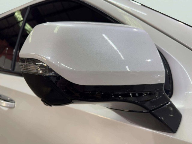 Used 2021 Cadillac Escalade Luxury image 16