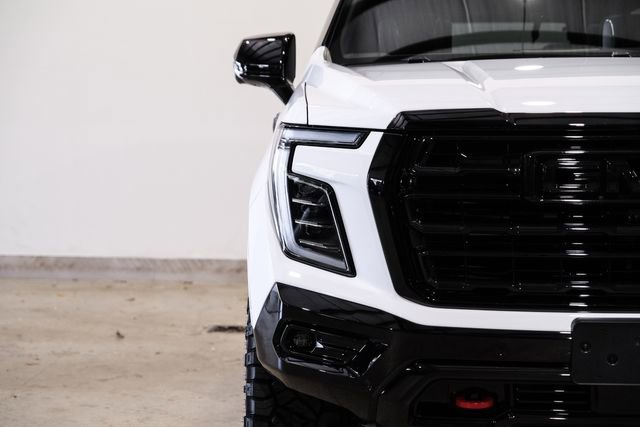 Used 2026 GMC Yukon AT4 Ultimate AWD/4WD image 3