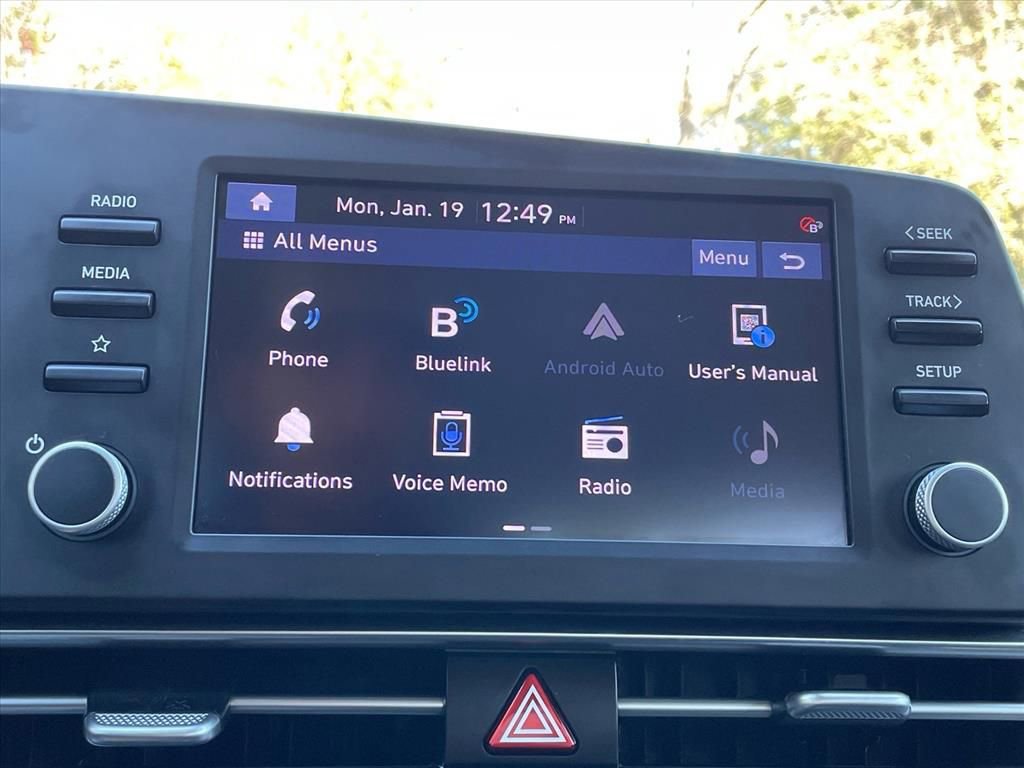 Used 2022 Hyundai Elantra SEL image 10