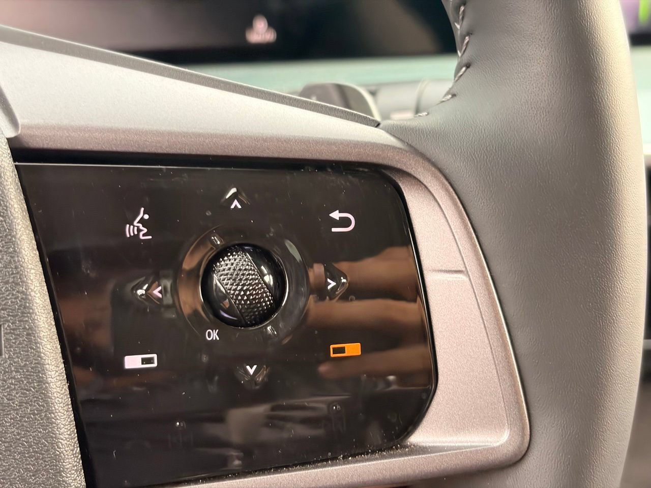 Certified 2025 Nissan Murano SL AWD/4WD image 28