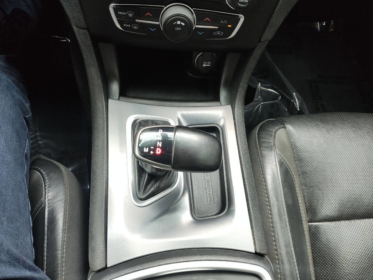 Used 2020 Dodge Charger SXT w/ Leather Interior Group image 47