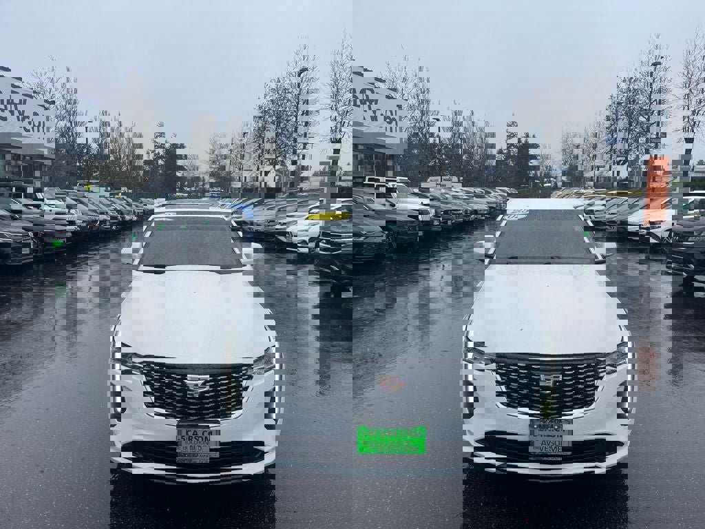 Used 2025 Cadillac CT4 Luxury image 10