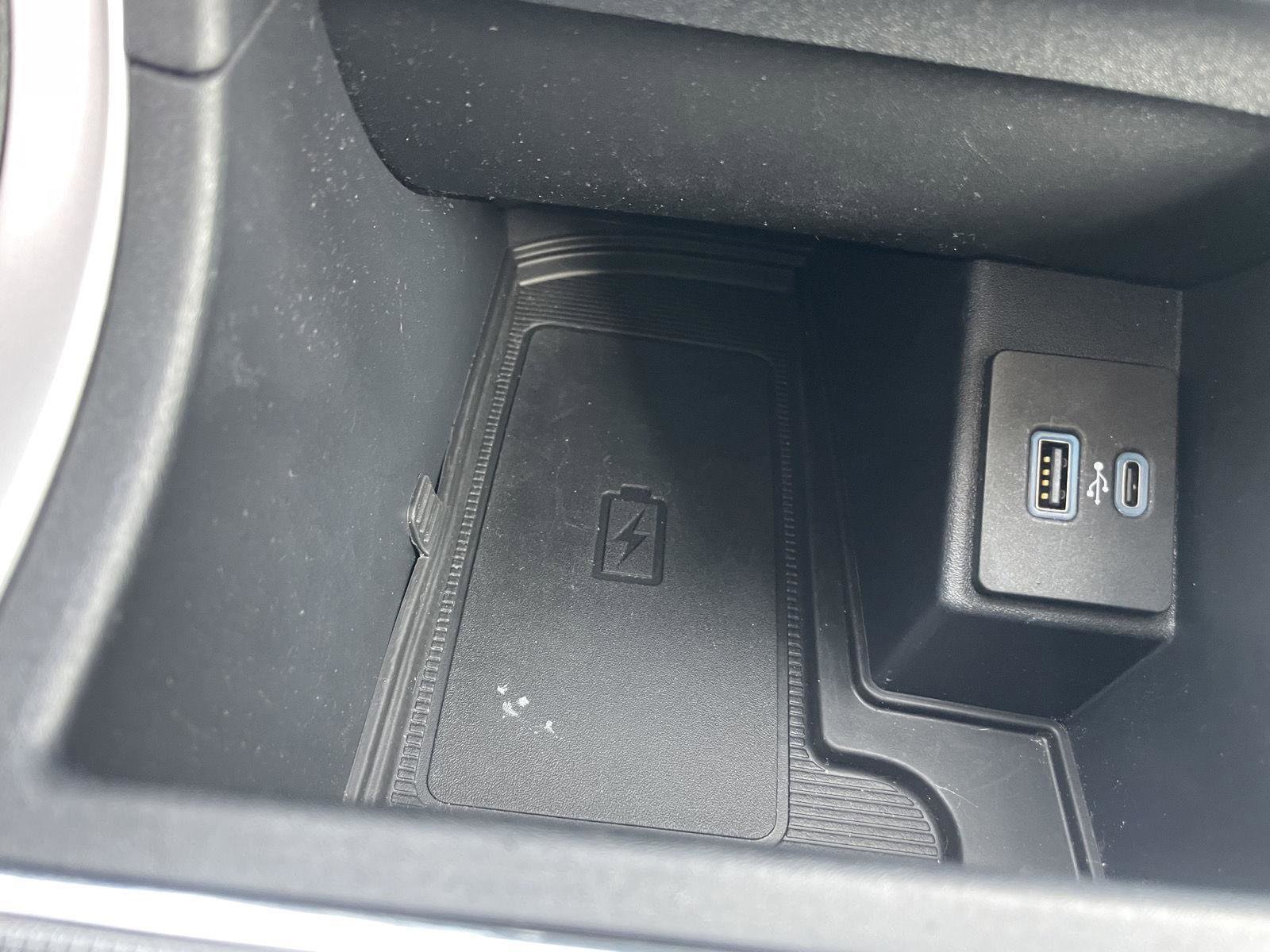 Used 2022 Ford Edge SEL w/ Convenience Package image 15