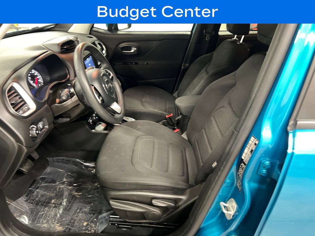 Used 2020 Jeep Renegade Latitude w/ Trailer Tow Group AWD/4WD image 12