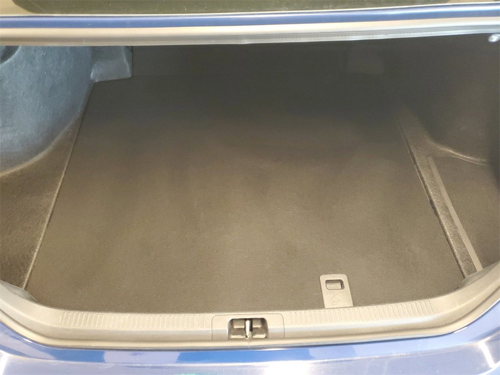 Used 2025 Toyota Camry LE image 8