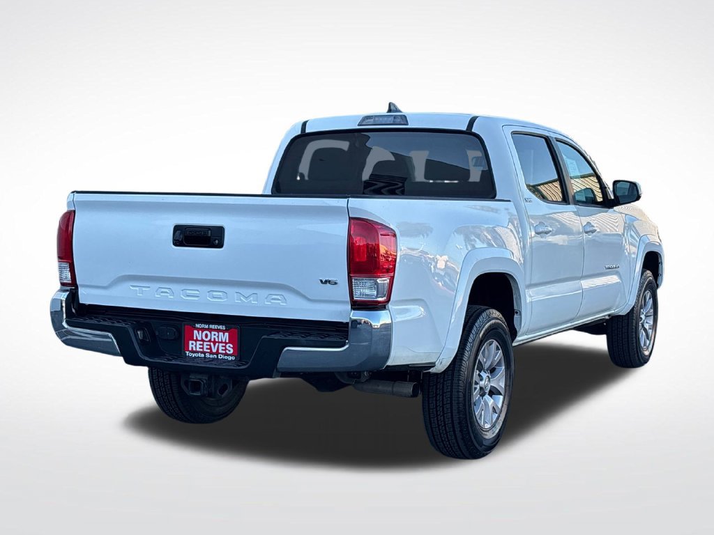 Used 2017 Toyota Tacoma SR5 w/ Tow Package RWD image 14