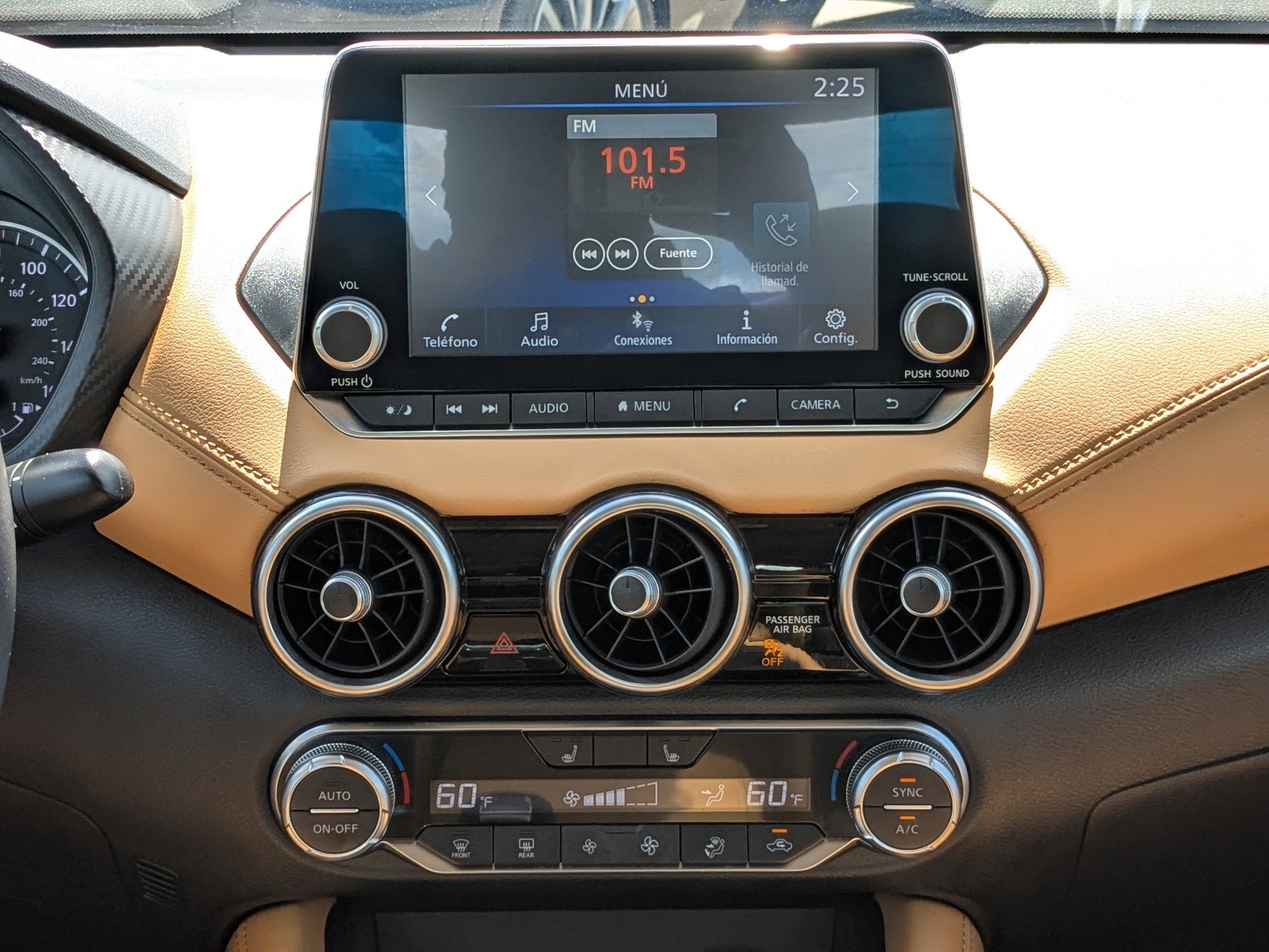 Used 2021 Nissan Sentra SV w/ SV Premium Package image 16