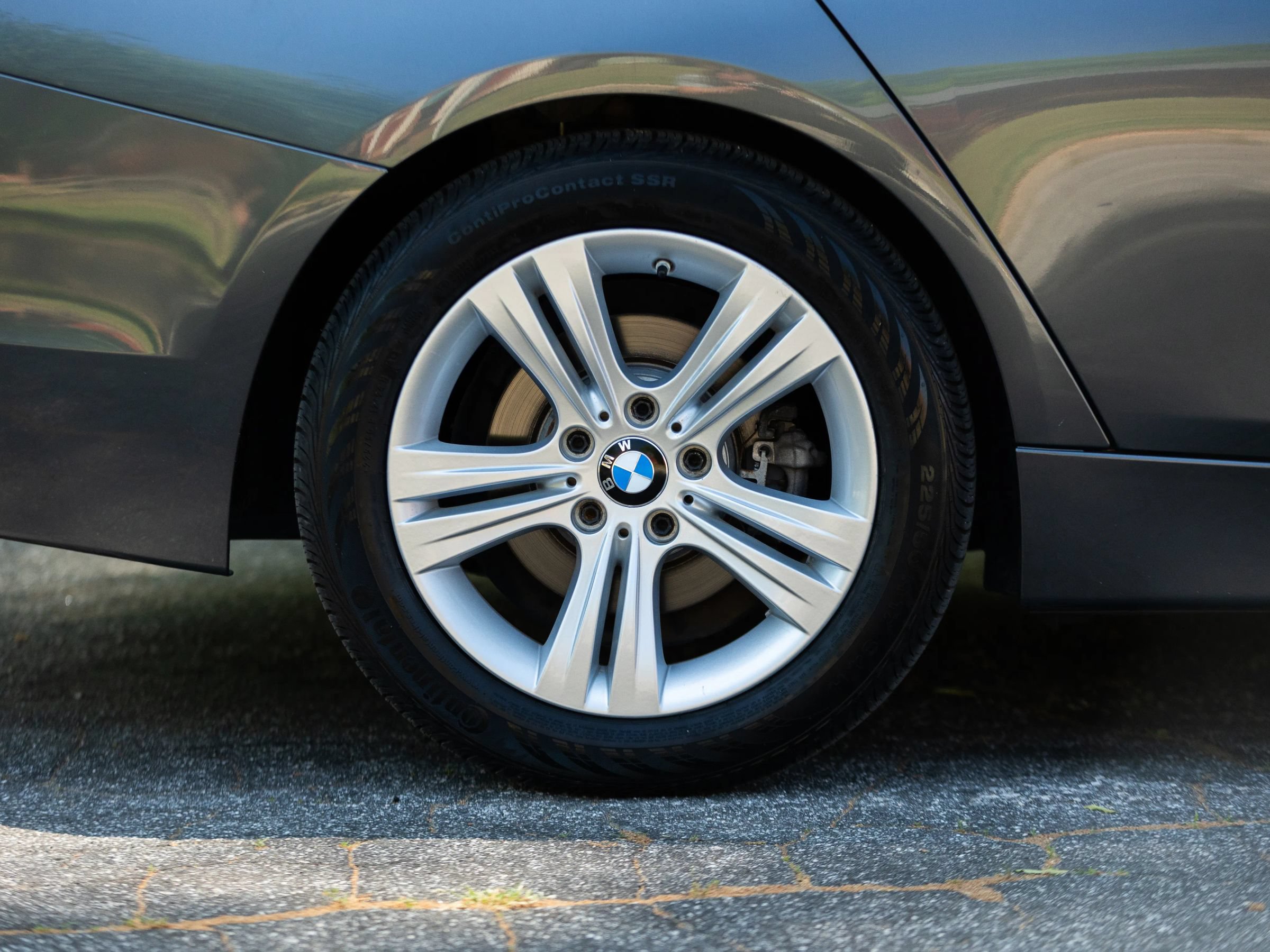 Used 2018 BMW 330i Sedan RWD image 13
