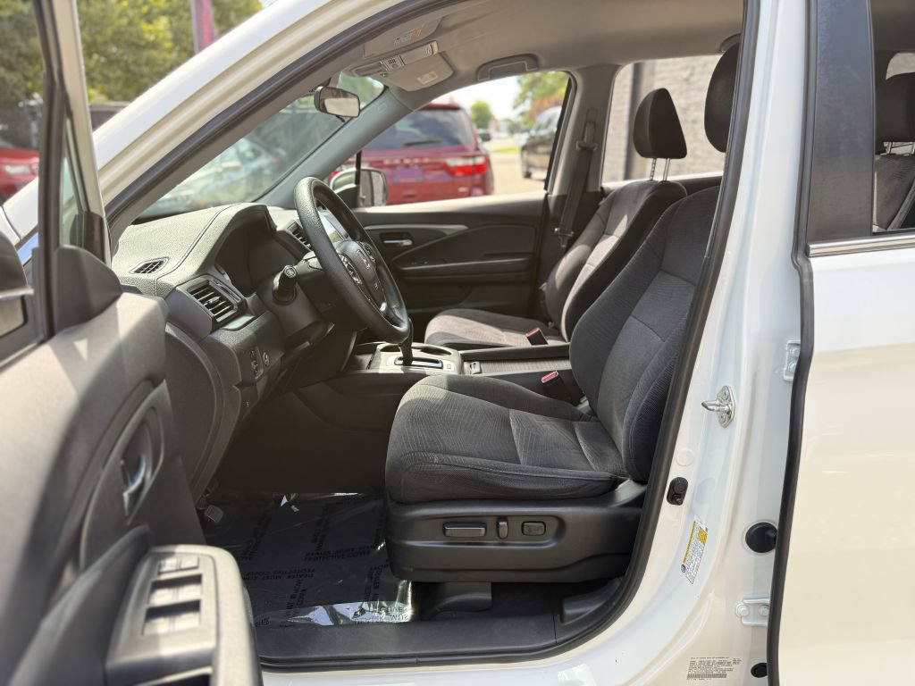 Used 2018 Honda Pilot EX image 10