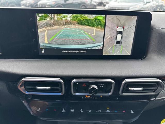 New 2026 Nissan Sentra SR w/ SR Premium Package FWD image 36