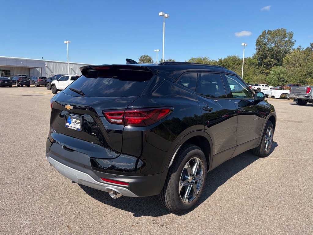 New 2026 Chevrolet Blazer LT w/ Convenience Package FWD image 5