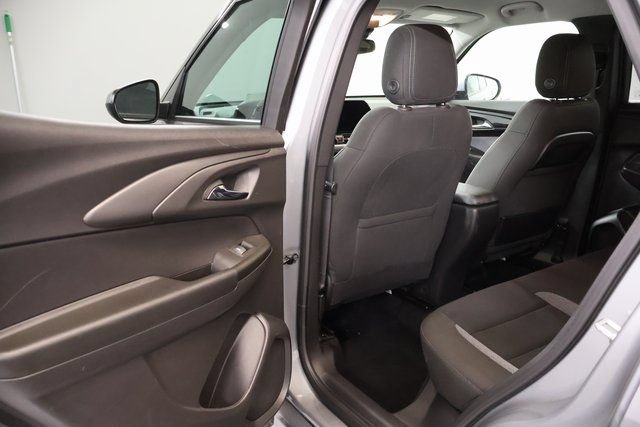 Used 2025 Chevrolet TrailBlazer LT AWD/4WD image 28