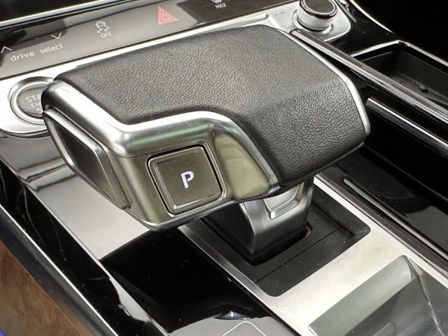 Certified 2023 Audi A8 L 3.0T w/ Comfort Plus Package AWD/4WD image 26