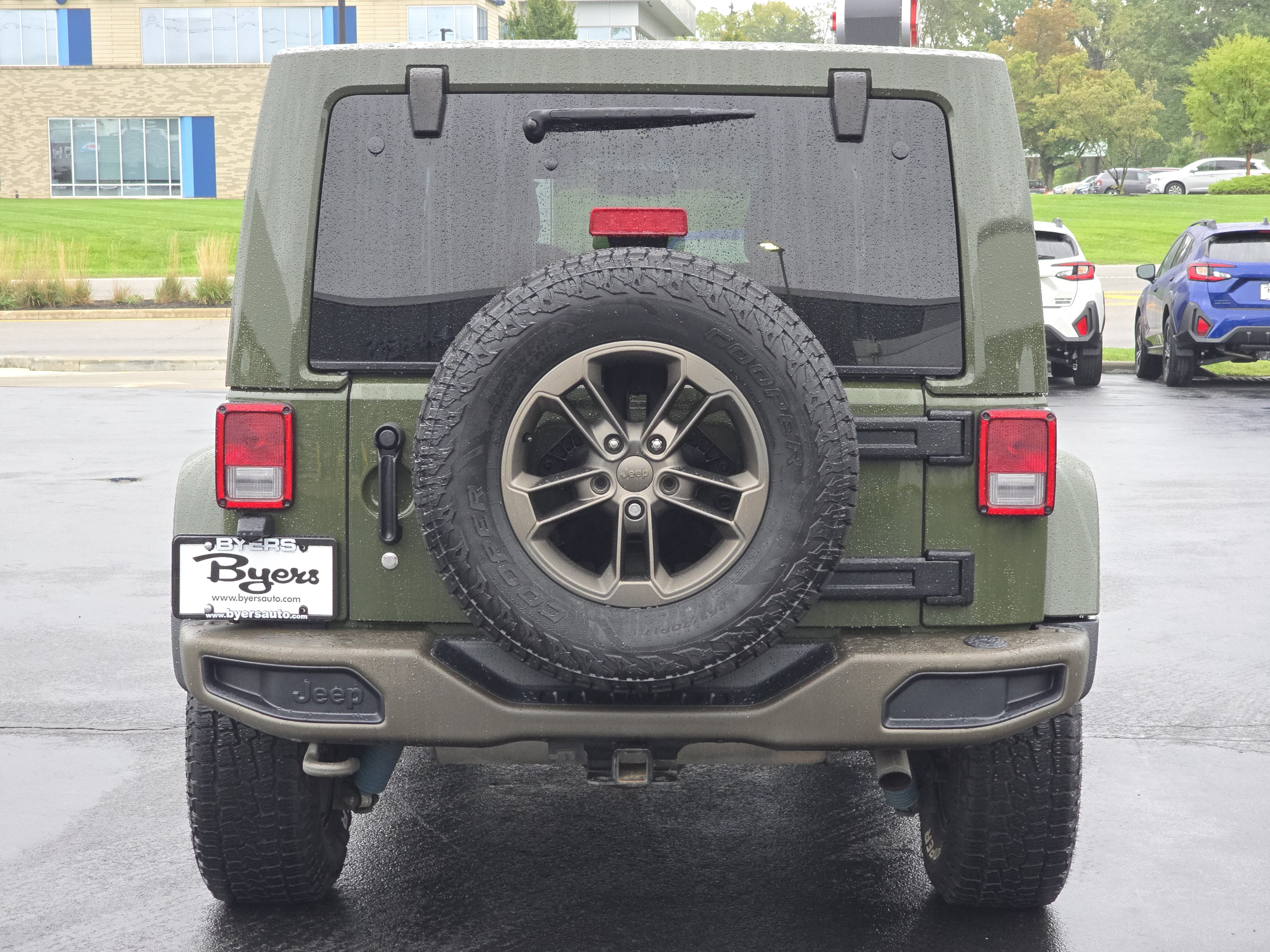 Used 2016 Jeep Wrangler Unlimited Sahara AWD/4WD image 6