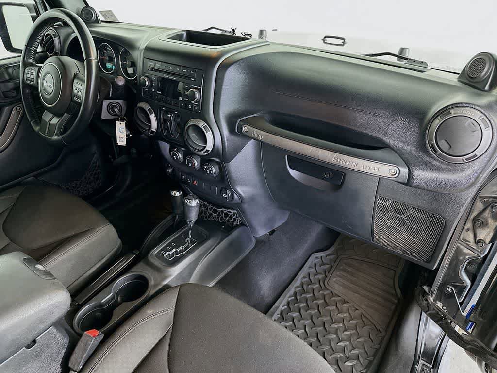 Used 2014 Jeep Wrangler Unlimited Sport w/ Quick Order Package 24S AWD/4WD image 27