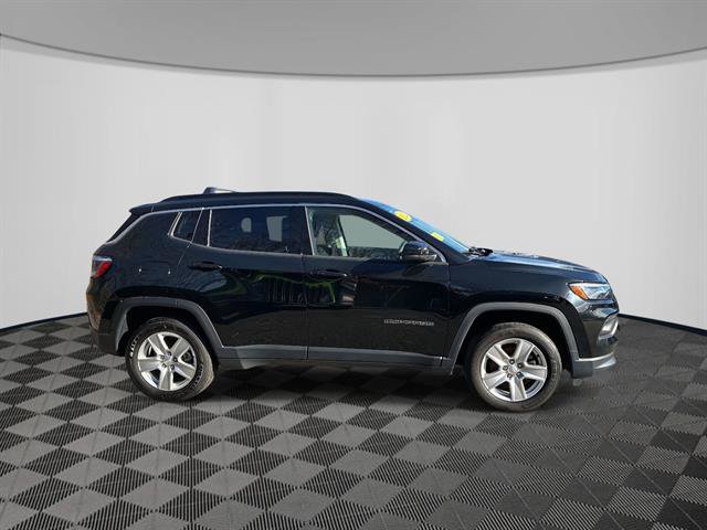Certified 2022 Jeep Compass Latitude image 8