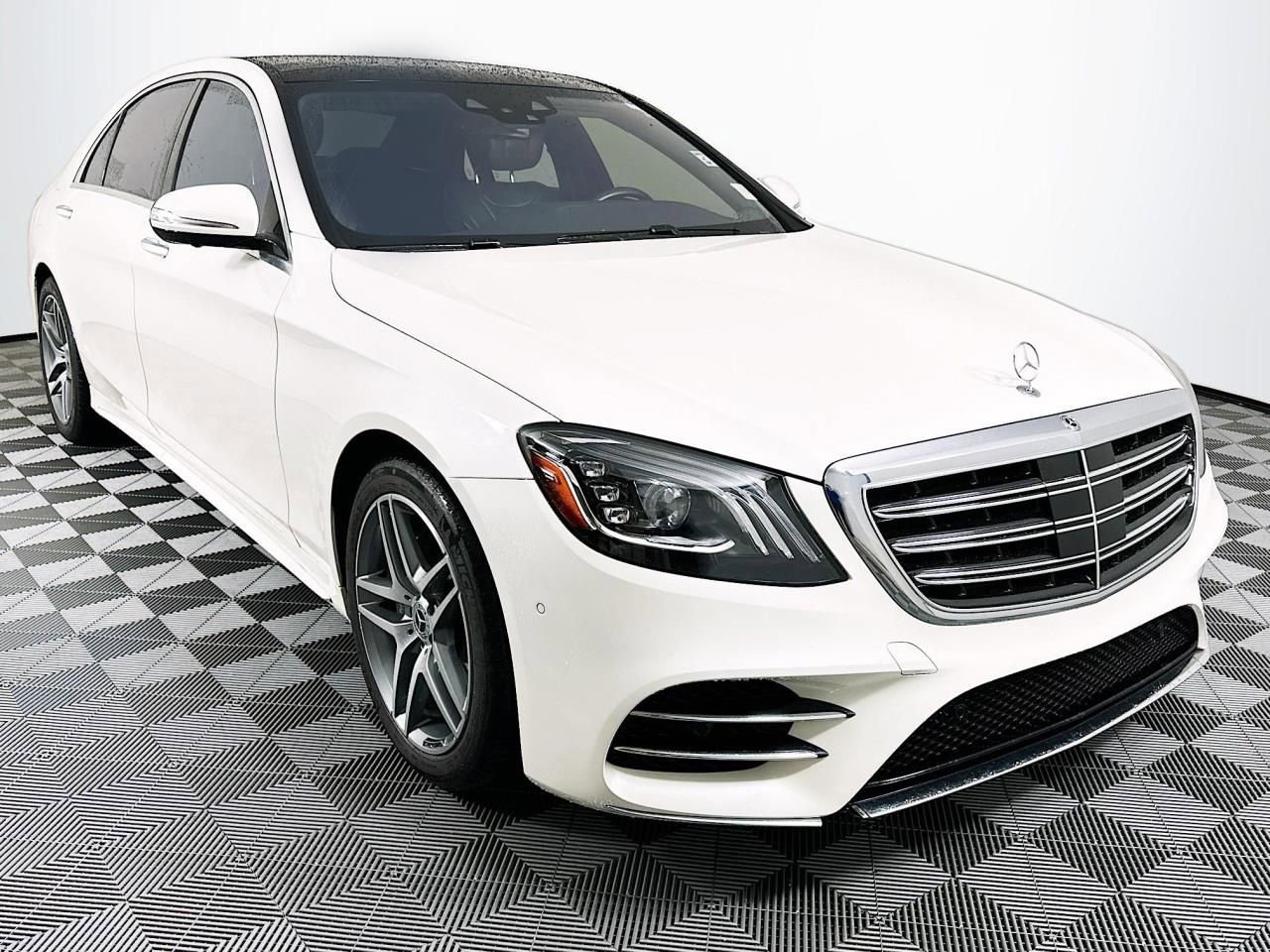Used 2018 Mercedes-Benz S 560 Sedan image 28