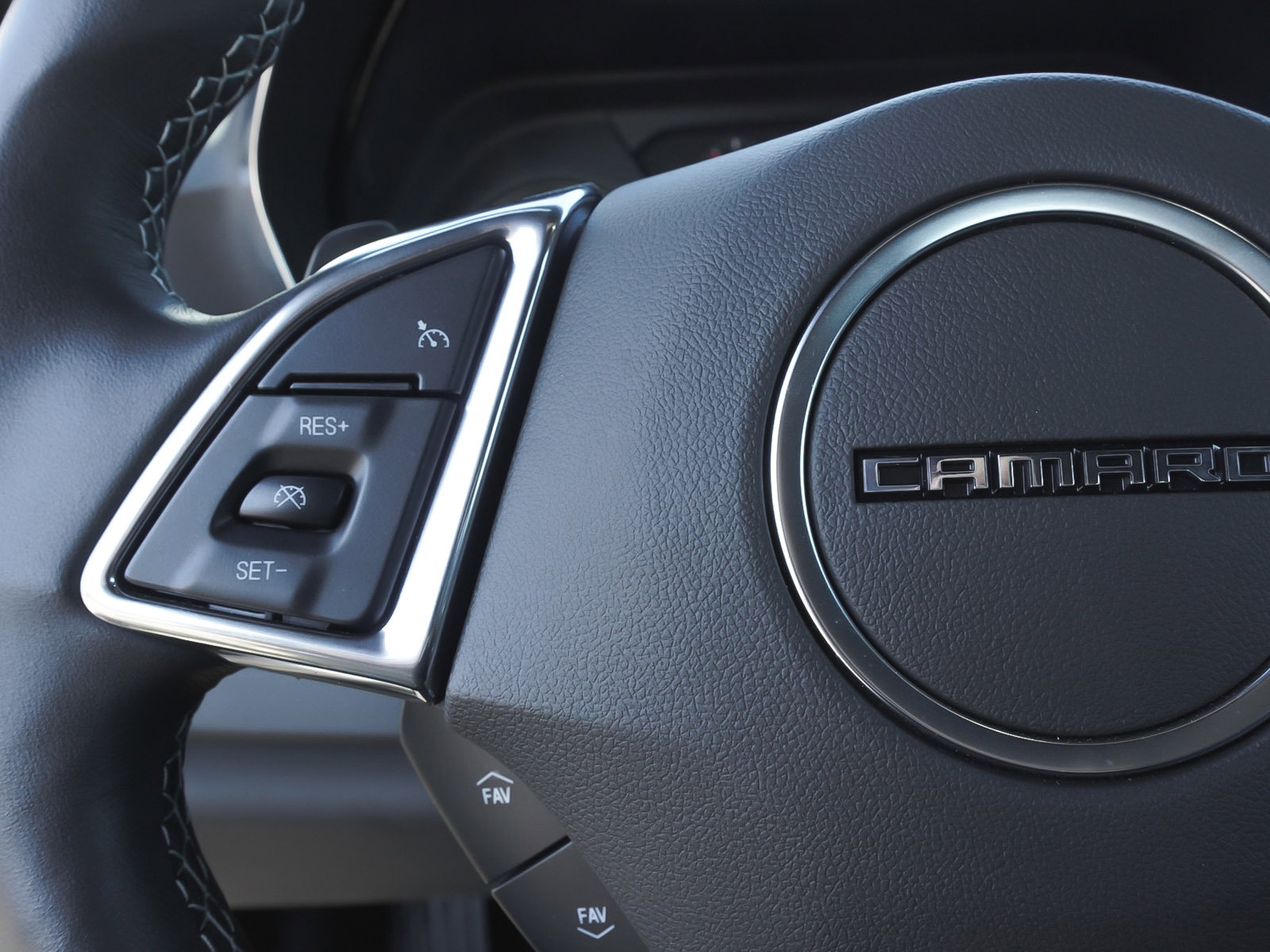 Used 2023 Chevrolet Camaro LT w/ RS Package image 15