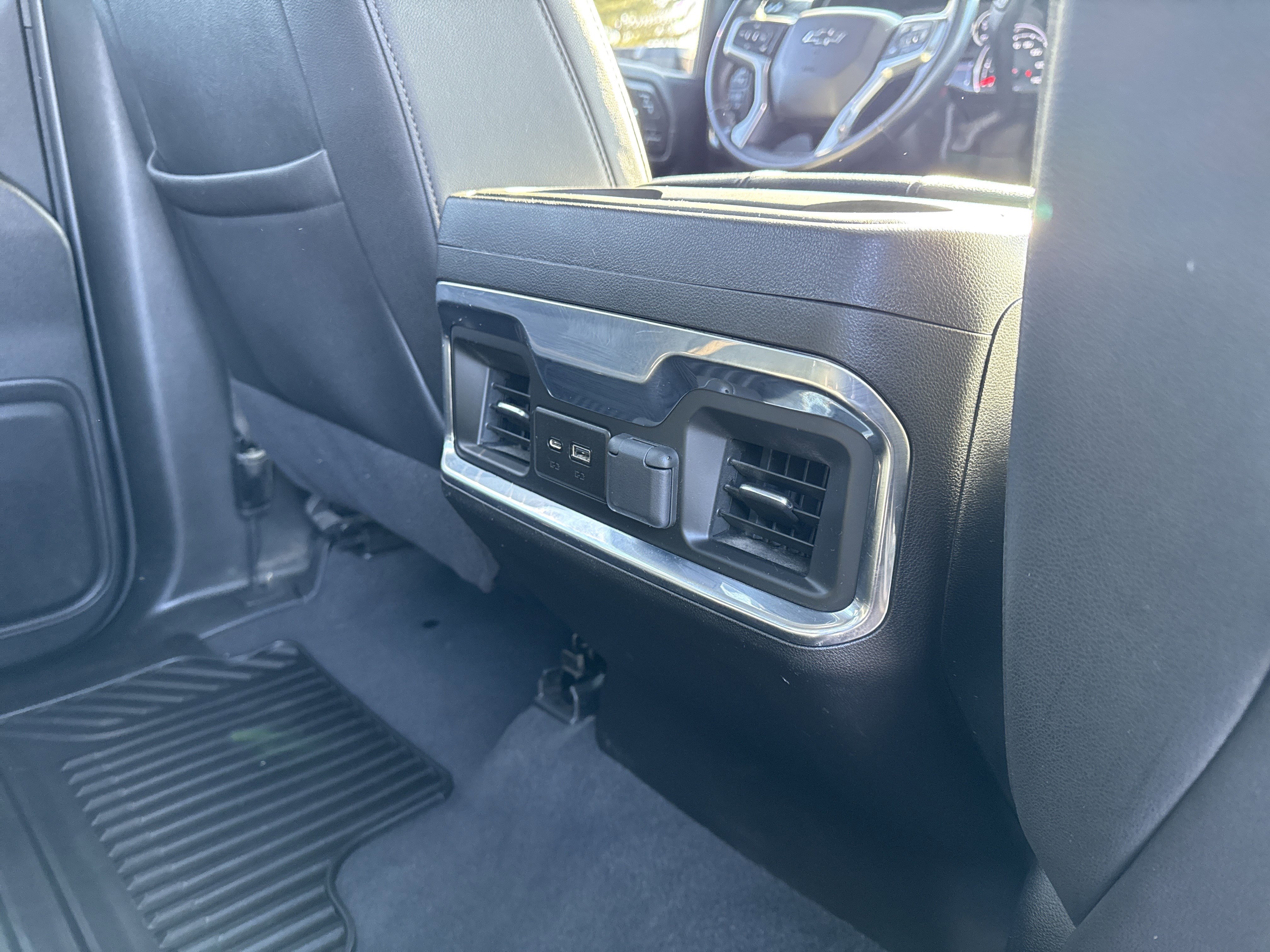 Used 2022 Chevrolet Silverado 2500 LTZ w/ LTZ Plus Package image 34