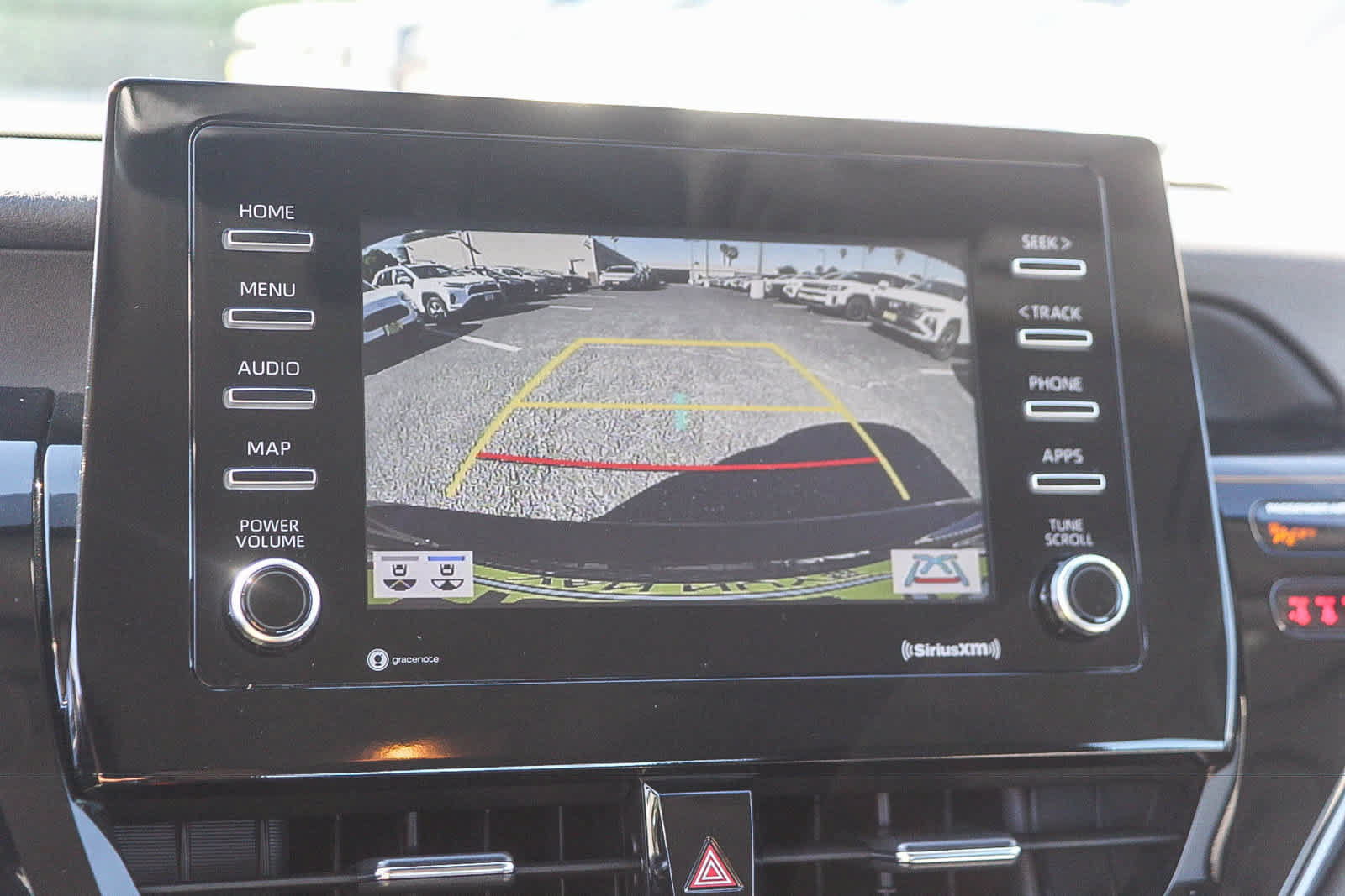 Used 2022 Toyota Camry SE FWD image 32