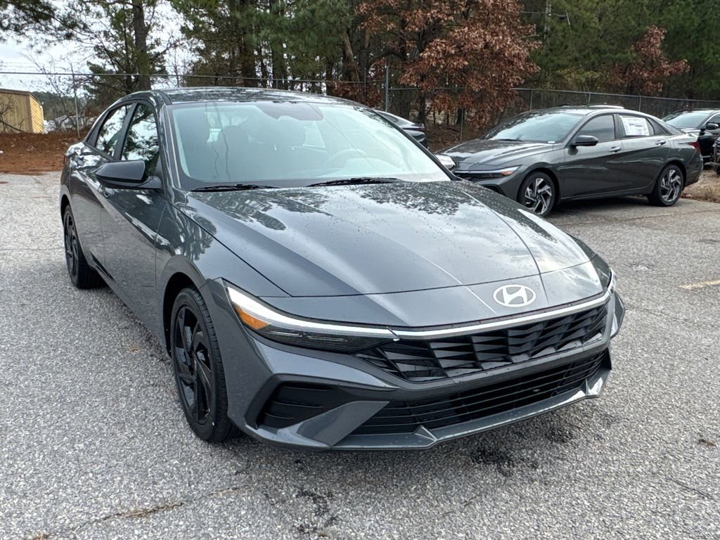 New 2026 Hyundai Elantra Sport image 7