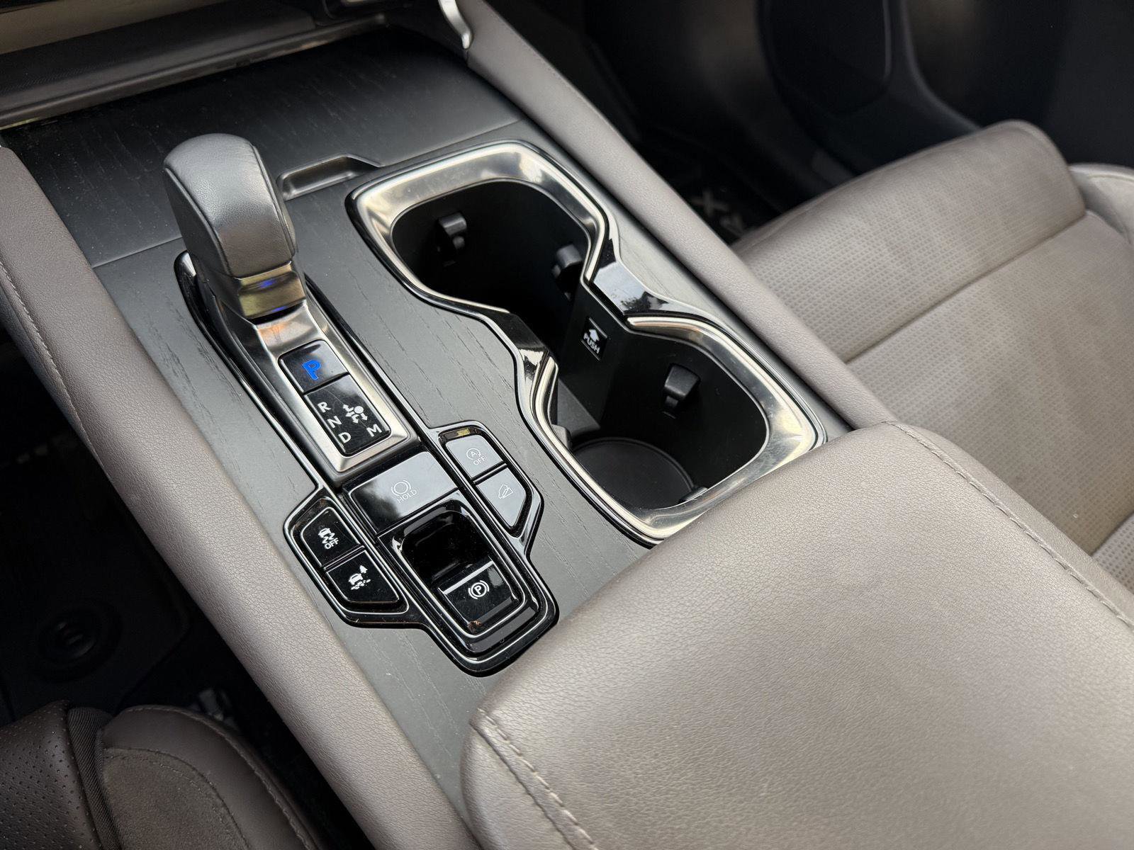 Used 2023 Lexus RX 350 w/ Luxury Package image 16