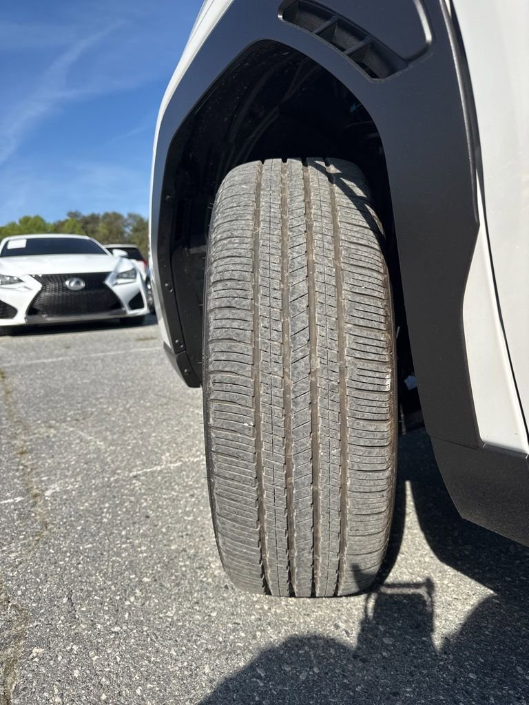 Used 2025 Subaru Forester Limited image 30