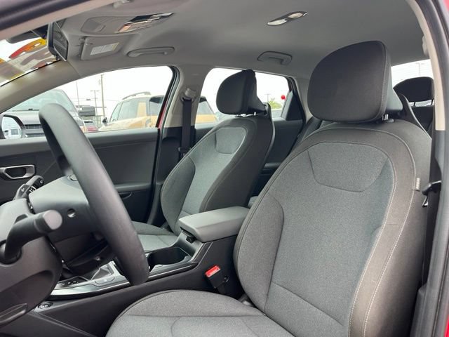 Certified 2025 Kia K4 FWD image 17